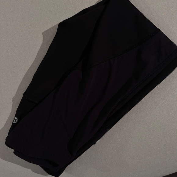 Lululemon Ready Set Go Crop (21") in Black - Picture 10 of 11